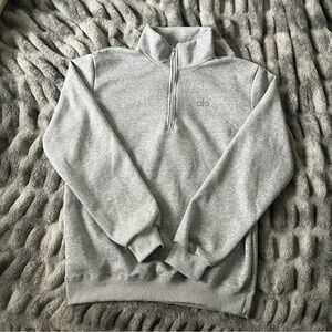 Alo Yoga Grey Quarter Zip – Size Small 🤍